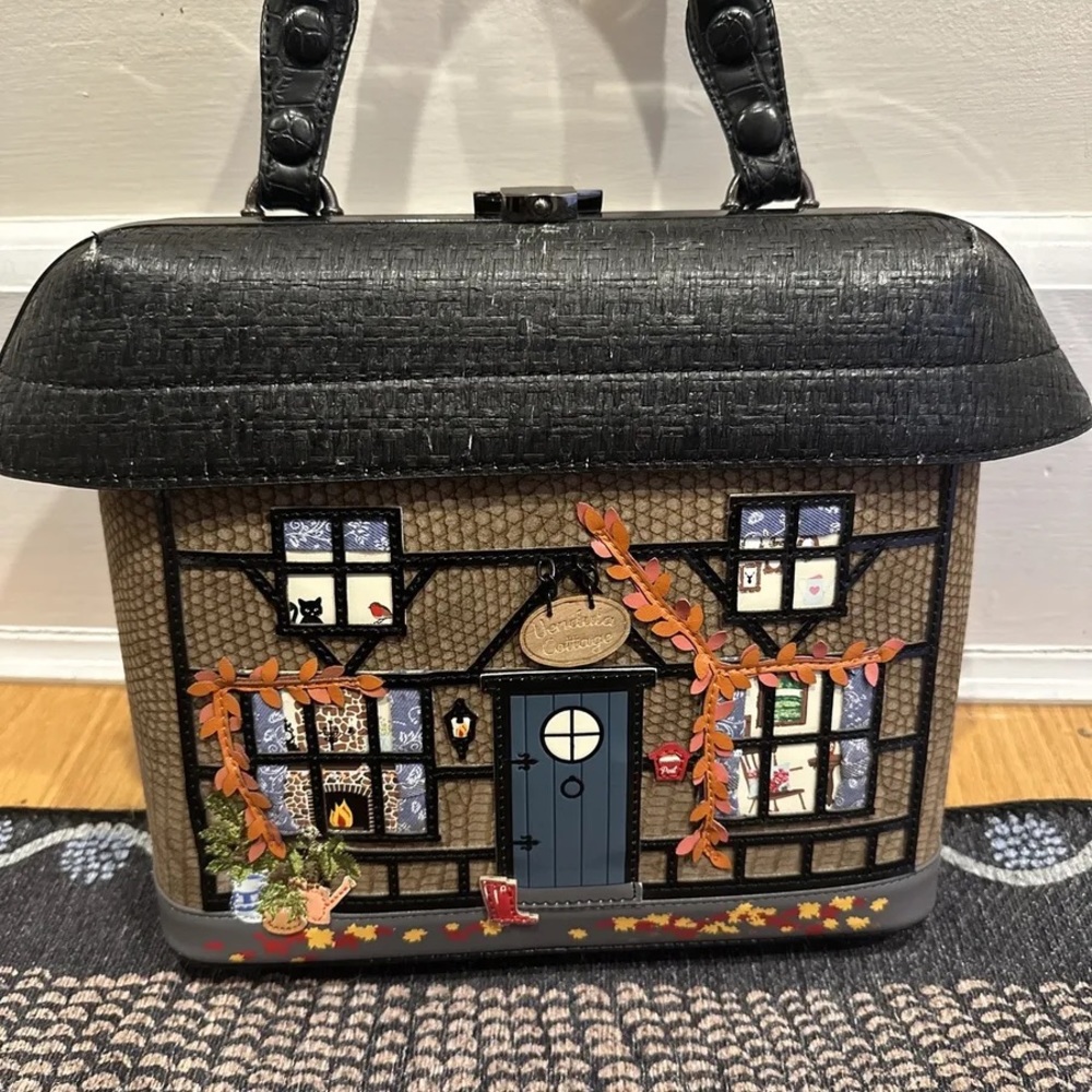 Vendula London Cottage Purse